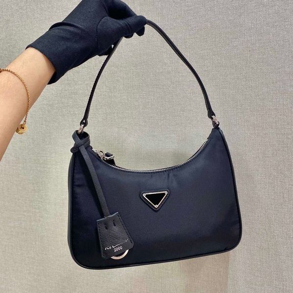 designers bags black nylon shoulder messenger bag for women luxury handbag hobo designer version 2000 brand female crossbody wallet with box
designers bags black nylon shoulder messenger bag for women luxury handbag hobo designer version 2000 brand female crossbody wallet with box