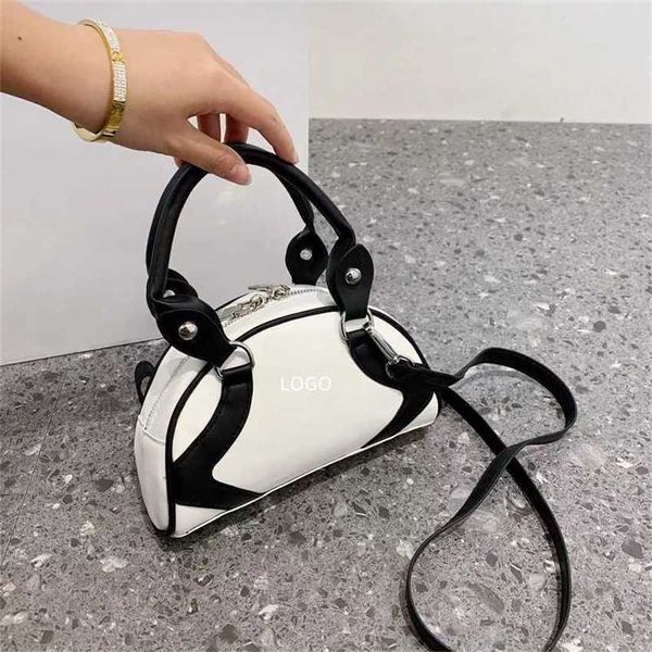 2022 new p family patchwork color single shoulder diagonal underarm women's bag light small suitcase leather
2022 new p family patchwork color single shoulder diagonal underarm women's bag light small suitcase leather