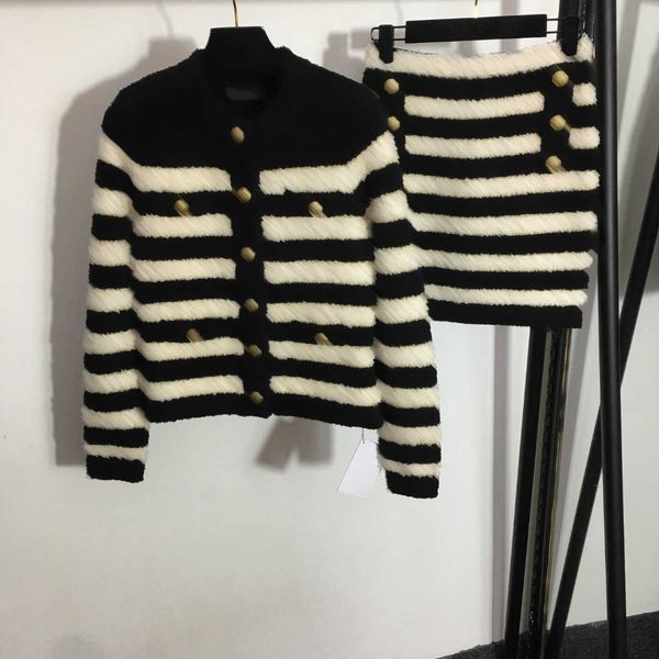 womens two pieces dress bright silk stripe blend custom button long sleeves knitted cardigan collocation high-waisted knit skirts designer b, White
womens two pieces dress bright silk stripe blend custom button long sleeves knitted cardigan collocation high-waisted knit skirts designer b, White