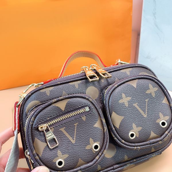 the latest fashion luxury design brown pattern cross-body bag crossbody clutch letter handbag ladies double zip double shoulder strap with s
the latest fashion luxury design brown pattern cross-body bag crossbody clutch letter handbag ladies double zip double shoulder strap with s
