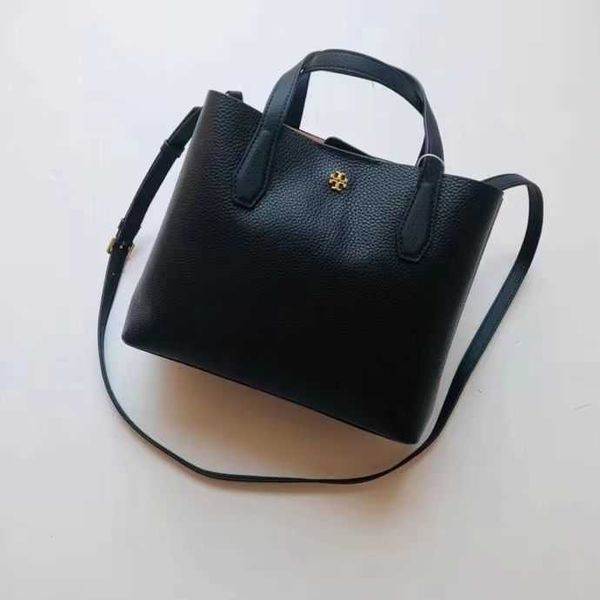 designer luxury women the tote bag fashion versatile handbags shoulder crossbody bags purse tories totes large capacity saddle wallets 7a s5
designer luxury women the tote bag fashion versatile handbags shoulder crossbody bags purse tories totes large capacity saddle wallets 7a s5
