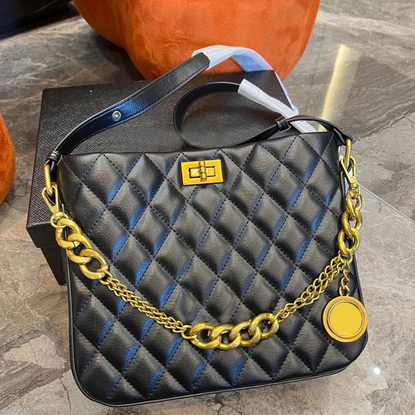 5a designer bag famous brand fashion gold chain accessories classic diamond lattice out of the street exquisite black purse
5a designer bag famous brand fashion gold chain accessories classic diamond lattice out of the street exquisite black purse