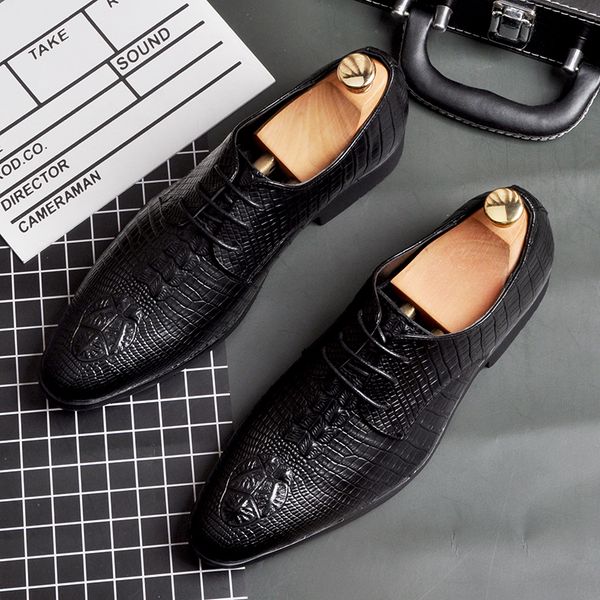 luxury british pointed black crocodile pattern shoes for men designer wedding dress homecoming business flats footwear
luxury british pointed black crocodile pattern shoes for men designer wedding dress homecoming business flats footwear
