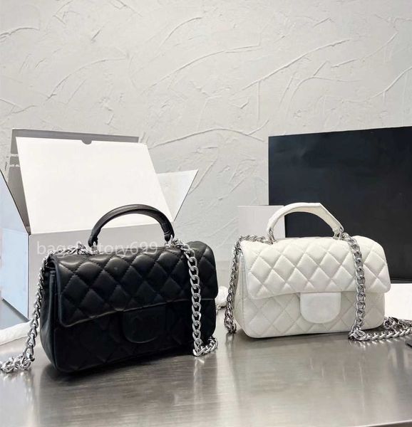 cc bag wallets 22ss skin s sewing plaid weave hand flap classic silver chain letter hardware shoulder messenger bag luxury designers who, Red;black
cc bag wallets 22ss skin s sewing plaid weave hand flap classic silver chain letter hardware shoulder messenger bag luxury designers who, Red;black