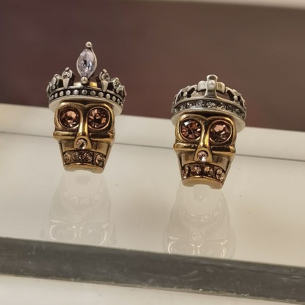 rebellious domineering designed women dangle earrings skull crown diamonds 18k gold plating ladies earring studs me1 --10 designer jewelry g, Silver
rebellious domineering designed women dangle earrings skull crown diamonds 18k gold plating ladies earring studs me1 --10 designer jewelry g, Silver