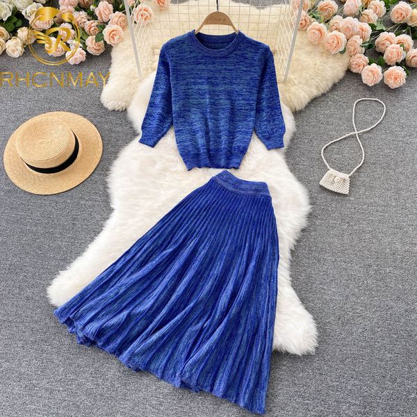 two piece dress autumn elegant women bright silk knitted set fashion half sleeve pleated skirt ladies solid casual suit 221206, White
two piece dress autumn elegant women bright silk knitted set fashion half sleeve pleated skirt ladies solid casual suit 221206, White
