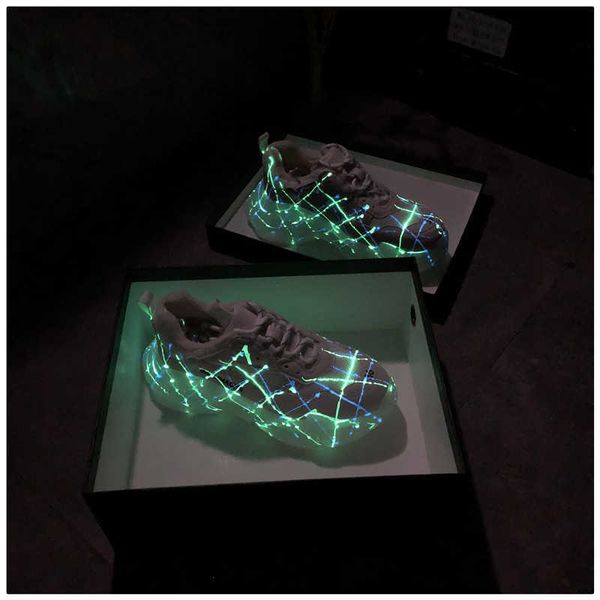 luminous padded thick bottom pops female low lace up round head casual mid heel warm winter women's cotton shoes 22120, Black
luminous padded thick bottom pops female low lace up round head casual mid heel warm winter women's cotton shoes 22120, Black