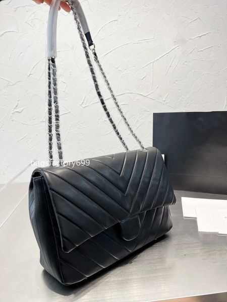cc bag wallets 32cm high bag capacity quality purse sheepskin classic quilting double disc chain suqare box luxury handbag designer shoulder, Red;black
cc bag wallets 32cm high bag capacity quality purse sheepskin classic quilting double disc chain suqare box luxury handbag designer shoulder, Red;black