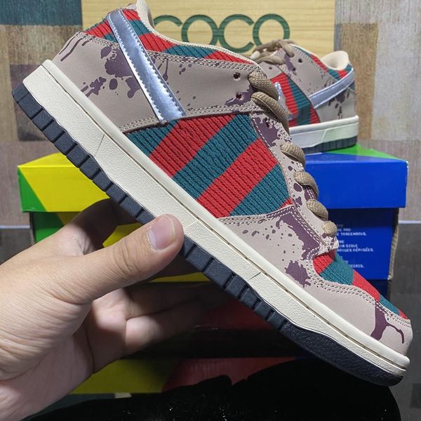 men's and women's designer shoes triple pink sneakers panda white black rose whispering unc low gray fog snow city retro naval mal
men's and women's designer shoes triple pink sneakers panda white black rose whispering unc low gray fog snow city retro naval mal