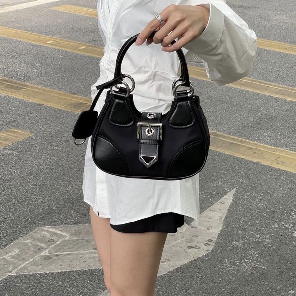 design armpit crossbody bag half moon pu leather messenger handbag winter punk style vintage shoulder bags sacs
design armpit crossbody bag half moon pu leather messenger handbag winter punk style vintage shoulder bags sacs