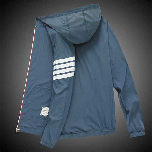 men's jackets 2022 new summer jackets korean fashion men hooded clothing techwear streetwear jacket for men plus size long sleeve cloth, Black;brown
men's jackets 2022 new summer jackets korean fashion men hooded clothing techwear streetwear jacket for men plus size long sleeve cloth, Black;brown