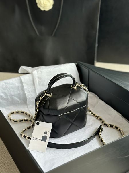 2023 women handbag designer shoulder bags cross body shoulder purse fashion lady pursh handbags wallet messenger leather shoulders messenger
2023 women handbag designer shoulder bags cross body shoulder purse fashion lady pursh handbags wallet messenger leather shoulders messenger
