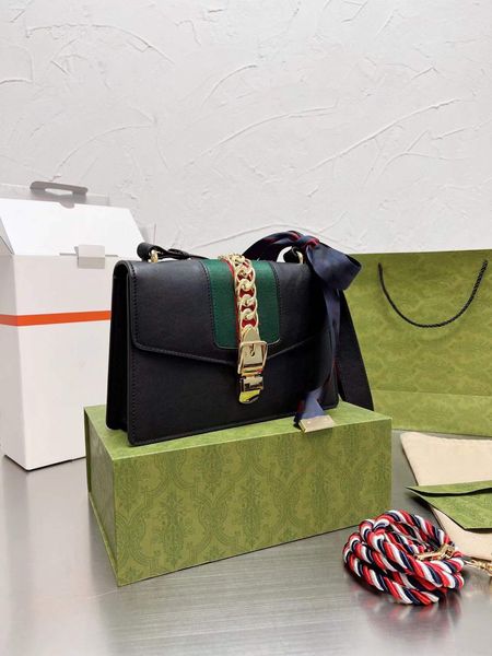 designers 5a quality handbags ladies chain shoulder bag gold chain clutch flap totes bags wallet messenger luxury leather shoulders messenge
designers 5a quality handbags ladies chain shoulder bag gold chain clutch flap totes bags wallet messenger luxury leather shoulders messenge