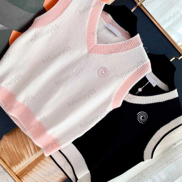 womens sweater contrast color thread edge sleeveless pullover vest knit sweaters chest logo print v-neck short warm knitwear women clothing, White;black
womens sweater contrast color thread edge sleeveless pullover vest knit sweaters chest logo print v-neck short warm knitwear women clothing, White;black