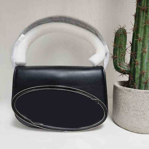 shoulder bags evening bags women exquisite small handbag jingdang bag cross bag light luxury single shoulder bag handbag 220830
shoulder bags evening bags women exquisite small handbag jingdang bag cross bag light luxury single shoulder bag handbag 220830