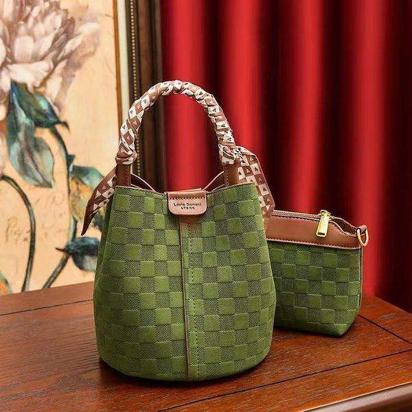 brand design luxury ladies bucket pu shoulder bag single shoulder large capacity messenger broadband female solid color handbag sacs
brand design luxury ladies bucket pu shoulder bag single shoulder large capacity messenger broadband female solid color handbag sacs