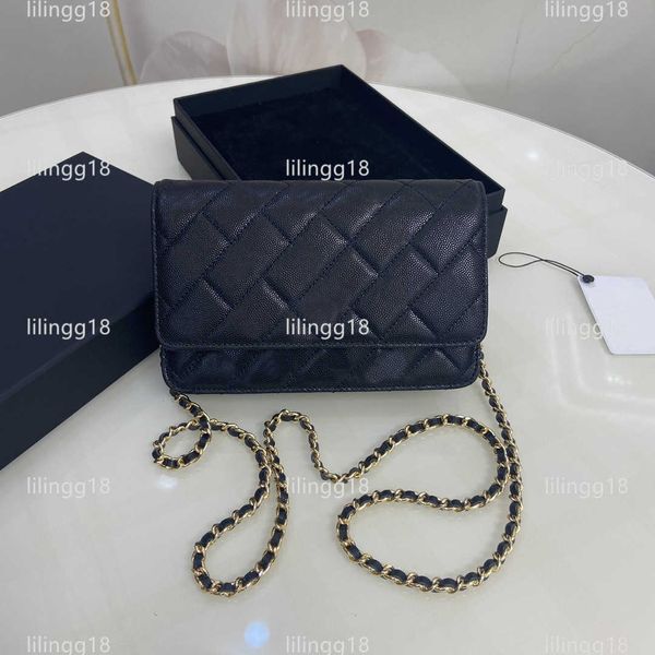 cc bag wallets aaaafamous brand handbag shoulder chain bag plaid line wallet double letter solid buckle waist square str, Red;black
cc bag wallets aaaafamous brand handbag shoulder chain bag plaid line wallet double letter solid buckle waist square str, Red;black