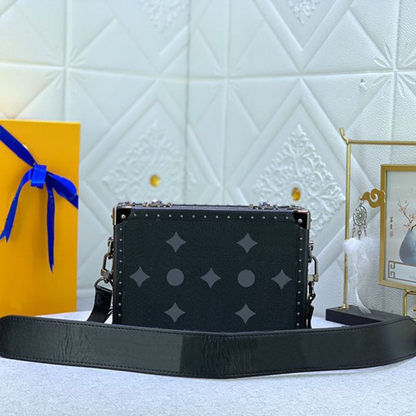 all luxury famous designers shoulder bags wallets mini soft trunk box chains canvas cowboy zipper flowers satchel handbags fold over bag cam
all luxury famous designers shoulder bags wallets mini soft trunk box chains canvas cowboy zipper flowers satchel handbags fold over bag cam