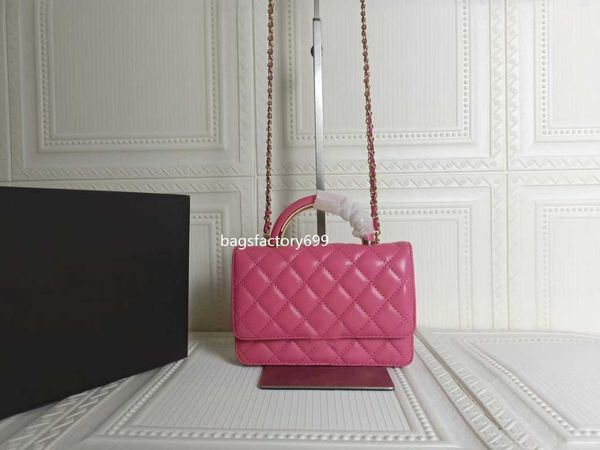 cc bag wallets 2022 classic french designer leather sewing chain shoulder messenger bag designers crossbody women's fashion car, Red;black
cc bag wallets 2022 classic french designer leather sewing chain shoulder messenger bag designers crossbody women's fashion car, Red;black