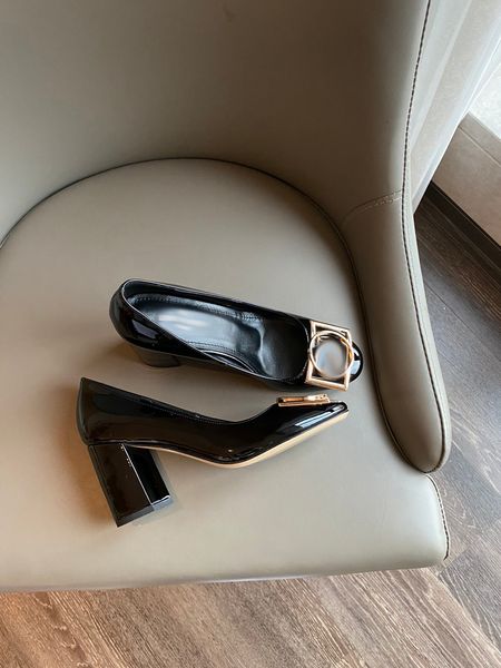 2023 high heel shoes wedding shoe real leather pointed toes women nude black patent leathers size 35-40 -g041
2023 high heel shoes wedding shoe real leather pointed toes women nude black patent leathers size 35-40 -g041