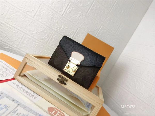 classic metal latch purses designer wallet card holders famous printing womens wallets genuine leather purs coin purse with box m67478, Red;black
classic metal latch purses designer wallet card holders famous printing womens wallets genuine leather purs coin purse with box m67478, Red;black
