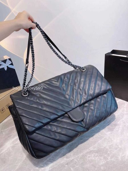 cc bag wallets 43cm classic v stitch shoulder bags giant flap designer maxi shoulder sewing ancient silver hardware chain crossbody bag chev, Red;black
cc bag wallets 43cm classic v stitch shoulder bags giant flap designer maxi shoulder sewing ancient silver hardware chain crossbody bag chev, Red;black
