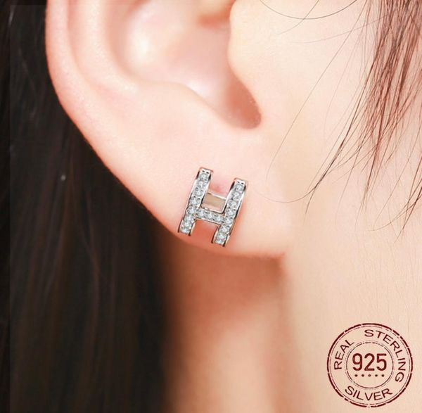 luxury princess 925 sterling silver letter h stud earring for women lady anniversary gift jewelry whole e0781195438, Golden;silver
luxury princess 925 sterling silver letter h stud earring for women lady anniversary gift jewelry whole e0781195438, Golden;silver