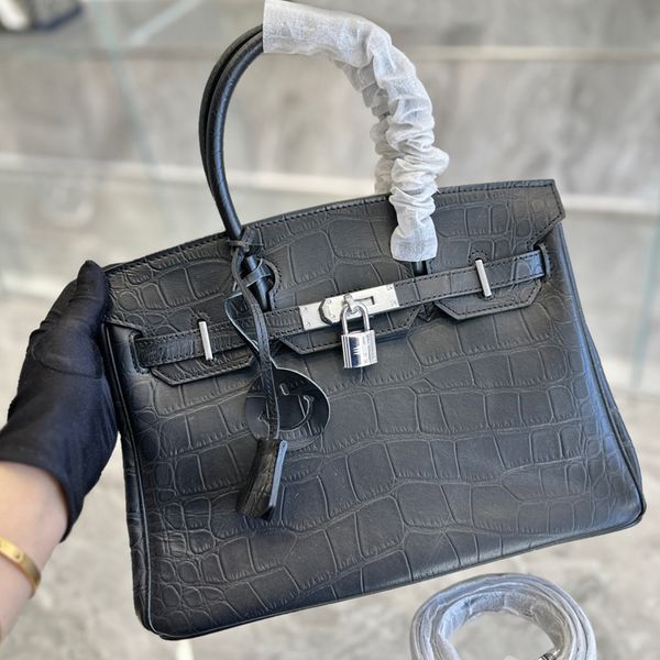 large capacity shoulder bag handbags cowhide crocodile pattern classic women tote bags silver hardware lock catch flap cell phone purse cros
large capacity shoulder bag handbags cowhide crocodile pattern classic women tote bags silver hardware lock catch flap cell phone purse cros