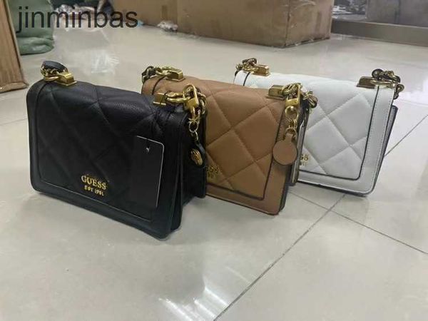 2023 latest hand bag the shop has a 60% discount gs fashion shoulder bag chain diamond simple solid horizontal small square casual crossbody
2023 latest hand bag the shop has a 60% discount gs fashion shoulder bag chain diamond simple solid horizontal small square casual crossbody