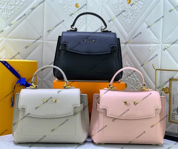 lockme ever bb mini tote bag grained calf leather business handbag braided chain handle bags women designer crossbody m20997 m21052 adorably
lockme ever bb mini tote bag grained calf leather business handbag braided chain handle bags women designer crossbody m20997 m21052 adorably