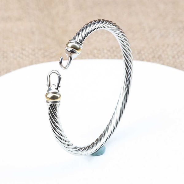 classic bracelet luxury charm love wedding designer bracelets women 18k gold sliver party gift 5mm bracelet twist hook fashion jewelry high, Golden;silver
classic bracelet luxury charm love wedding designer bracelets women 18k gold sliver party gift 5mm bracelet twist hook fashion jewelry high, Golden;silver