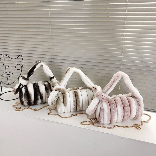 autumn and winter designer handbag new contrasting wallets colors fashion simple personality plush shoulder bag borsa
autumn and winter designer handbag new contrasting wallets colors fashion simple personality plush shoulder bag borsa