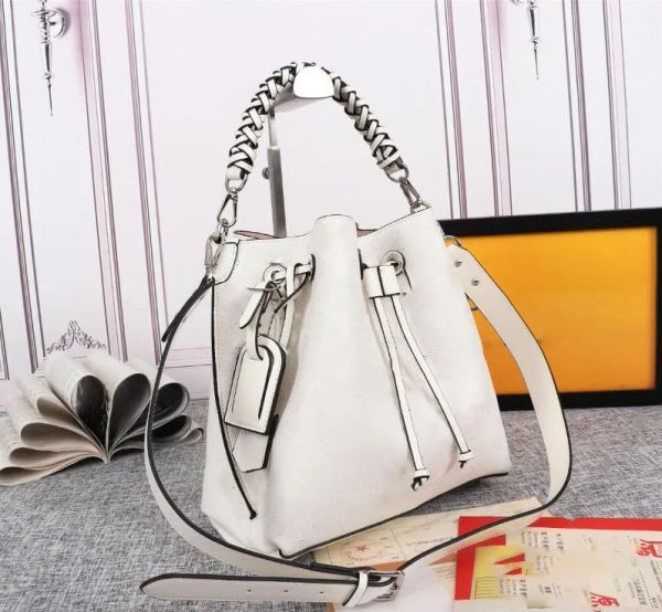 designer bucket bags women braided muria bags shoulder handbags hollow patter messenger bags tote m55800
designer bucket bags women braided muria bags shoulder handbags hollow patter messenger bags tote m55800