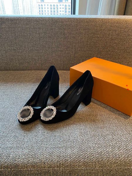 2023 high heel shoes wedding shoe real leather pointed toes women nude black patent leathers size 35-40 -g031
2023 high heel shoes wedding shoe real leather pointed toes women nude black patent leathers size 35-40 -g031