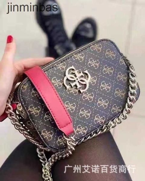 2023 latest hand bag the shop has a 60% discount gs gus home women's new fashion embossed small square camera solid color chain single
2023 latest hand bag the shop has a 60% discount gs gus home women's new fashion embossed small square camera solid color chain single