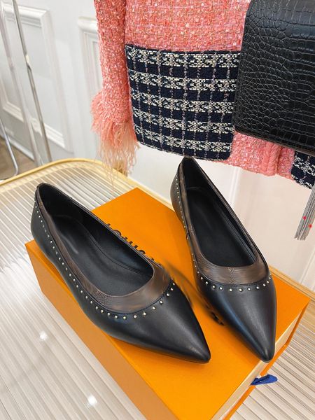 2023 high heel shoes wedding shoe real leather pointed toes women nude black patent leathers size 35-40 -g007
2023 high heel shoes wedding shoe real leather pointed toes women nude black patent leathers size 35-40 -g007