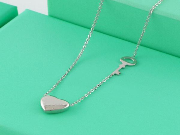 fashion designer women039s pendant 18k gold clover necklace for girls valentine039s day love gift 316l stainless steel jewel8013160, Silver
fashion designer women039s pendant 18k gold clover necklace for girls valentine039s day love gift 316l stainless steel jewel8013160, Silver