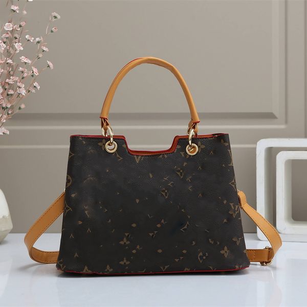 22s new wave dobochet women's designer cross-body bag fashion ladies cross-body bag quilted double set mini tote chain round coin luxur
22s new wave dobochet women's designer cross-body bag fashion ladies cross-body bag quilted double set mini tote chain round coin luxur