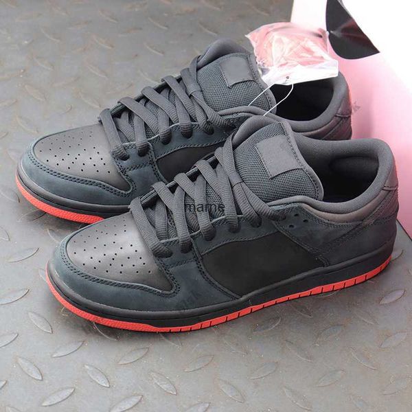 casual shoes mens trainer sports sneakers black pigeon dunks outdoor with chunky dunky men women
casual shoes mens trainer sports sneakers black pigeon dunks outdoor with chunky dunky men women