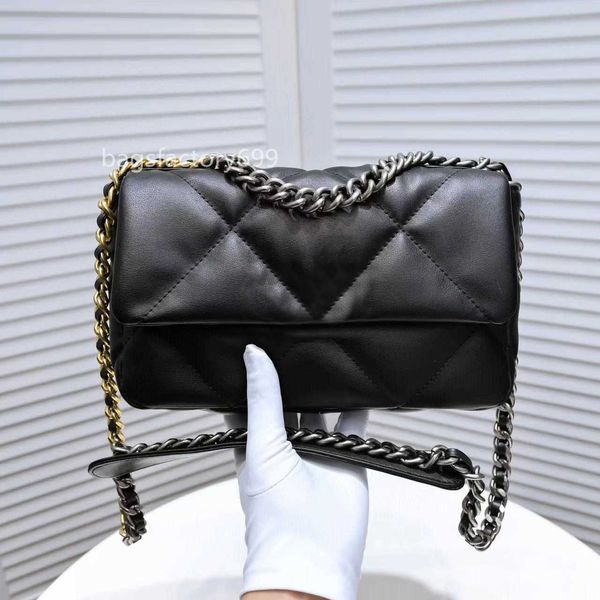 cc bag wallets 9a quality brand bags luxury designers of fashionable women shoulder bag leather flap 19 big 36 cm / 26cm 30cm sheepskin seri, Red;black
cc bag wallets 9a quality brand bags luxury designers of fashionable women shoulder bag leather flap 19 big 36 cm / 26cm 30cm sheepskin seri, Red;black