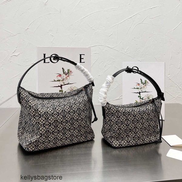 2023 lunch one female designer bags handheld small bag loews anagram shoulder cubi jacquard embroidery armpit large capacity bento y7my
2023 lunch one female designer bags handheld small bag loews anagram shoulder cubi jacquard embroidery armpit large capacity bento y7my