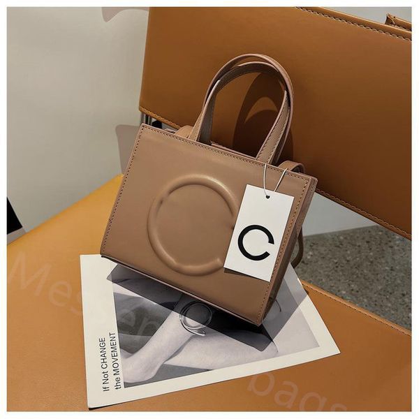 designer luxury women the tote bag fashion versatile handbags shoulder crossbody bags purse telfars totes large capacity saddle wallets 7a a
designer luxury women the tote bag fashion versatile handbags shoulder crossbody bags purse telfars totes large capacity saddle wallets 7a a