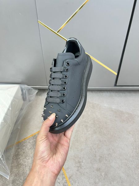 designer calfskin casual shoes mens womens clogs low shoes men women red white black panda uede neon usa be true leather velvet suede
designer calfskin casual shoes mens womens clogs low shoes men women red white black panda uede neon usa be true leather velvet suede