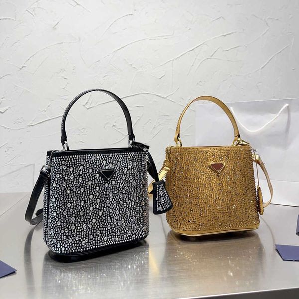 shopping bags totes shoulder bag women bling crossbody evening clutch crystal embellished diamond handbags wallets 1207
shopping bags totes shoulder bag women bling crossbody evening clutch crystal embellished diamond handbags wallets 1207