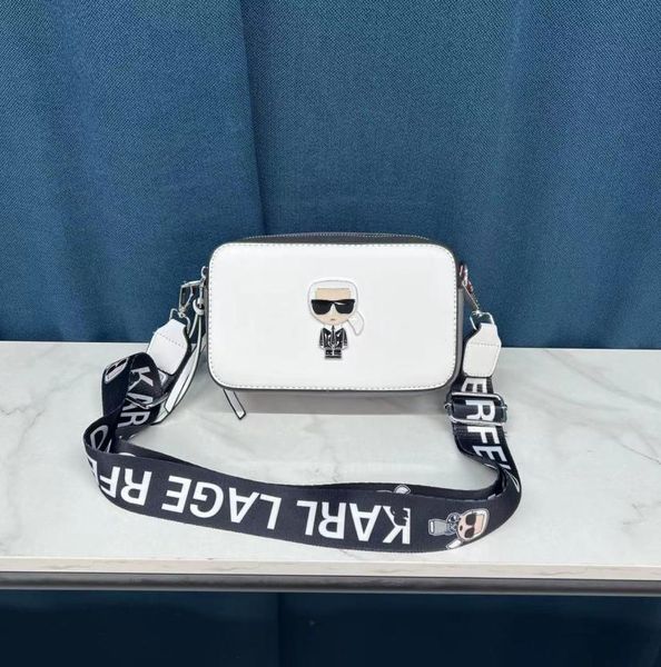 small square bag with fashionable cartoon pattern shoulder bags cross body bag3263635
small square bag with fashionable cartoon pattern shoulder bags cross body bag3263635