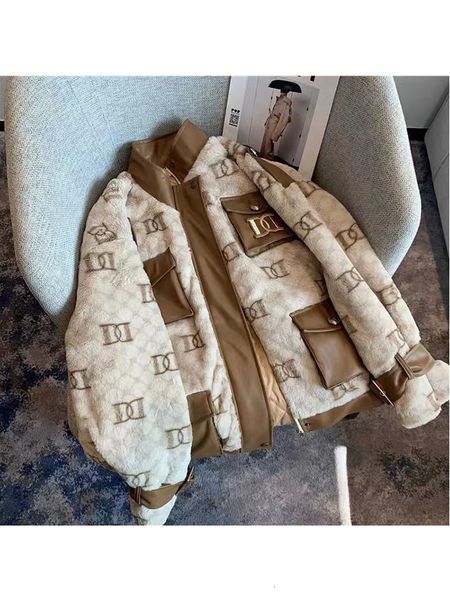 women s down parkas winter lamb wool coat women s sheepskin fur suede leather jacket short cotton korean style 221206, Black
women s down parkas winter lamb wool coat women s sheepskin fur suede leather jacket short cotton korean style 221206, Black