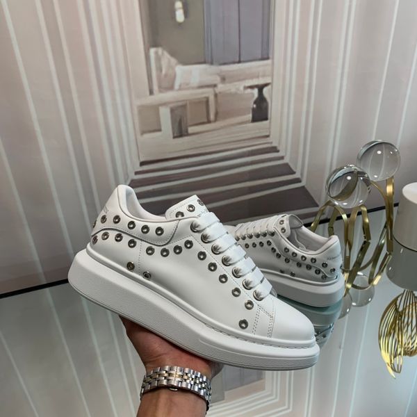 2023 new fashions womens and mens new designer classic sneaker casual designer shoes - new great womens and mens shoes trainers, Red;white
2023 new fashions womens and mens new designer classic sneaker casual designer shoes - new great womens and mens shoes trainers, Red;white