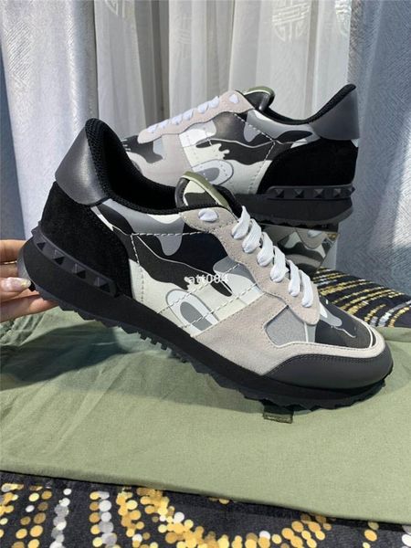 luxury designer casual shoes rockrunner mesh suede sneakers new rivet trainers with box valentinoes valentinoity nwz, Black
luxury designer casual shoes rockrunner mesh suede sneakers new rivet trainers with box valentinoes valentinoity nwz, Black