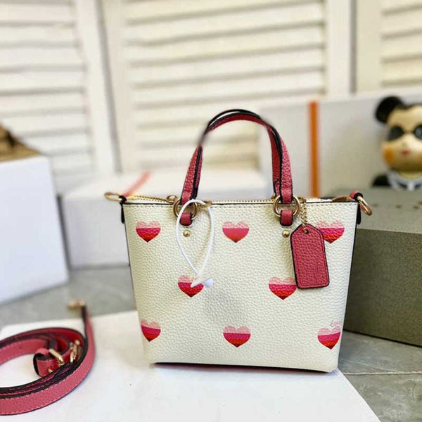 shopping bags totes retro tote bag shifting dumpling wraps women hardware designer leather handbag zipper crossbody purse 221207
shopping bags totes retro tote bag shifting dumpling wraps women hardware designer leather handbag zipper crossbody purse 221207