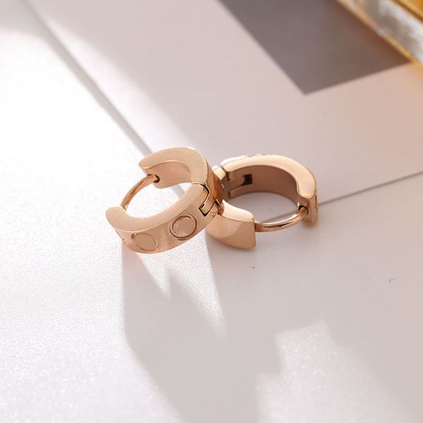 lady diamond stud earings designer earrings luxury jewelry dainty ornament for women multisize screw famous hoop orecchini luxurious jewelry, Golden;silver
lady diamond stud earings designer earrings luxury jewelry dainty ornament for women multisize screw famous hoop orecchini luxurious jewelry, Golden;silver